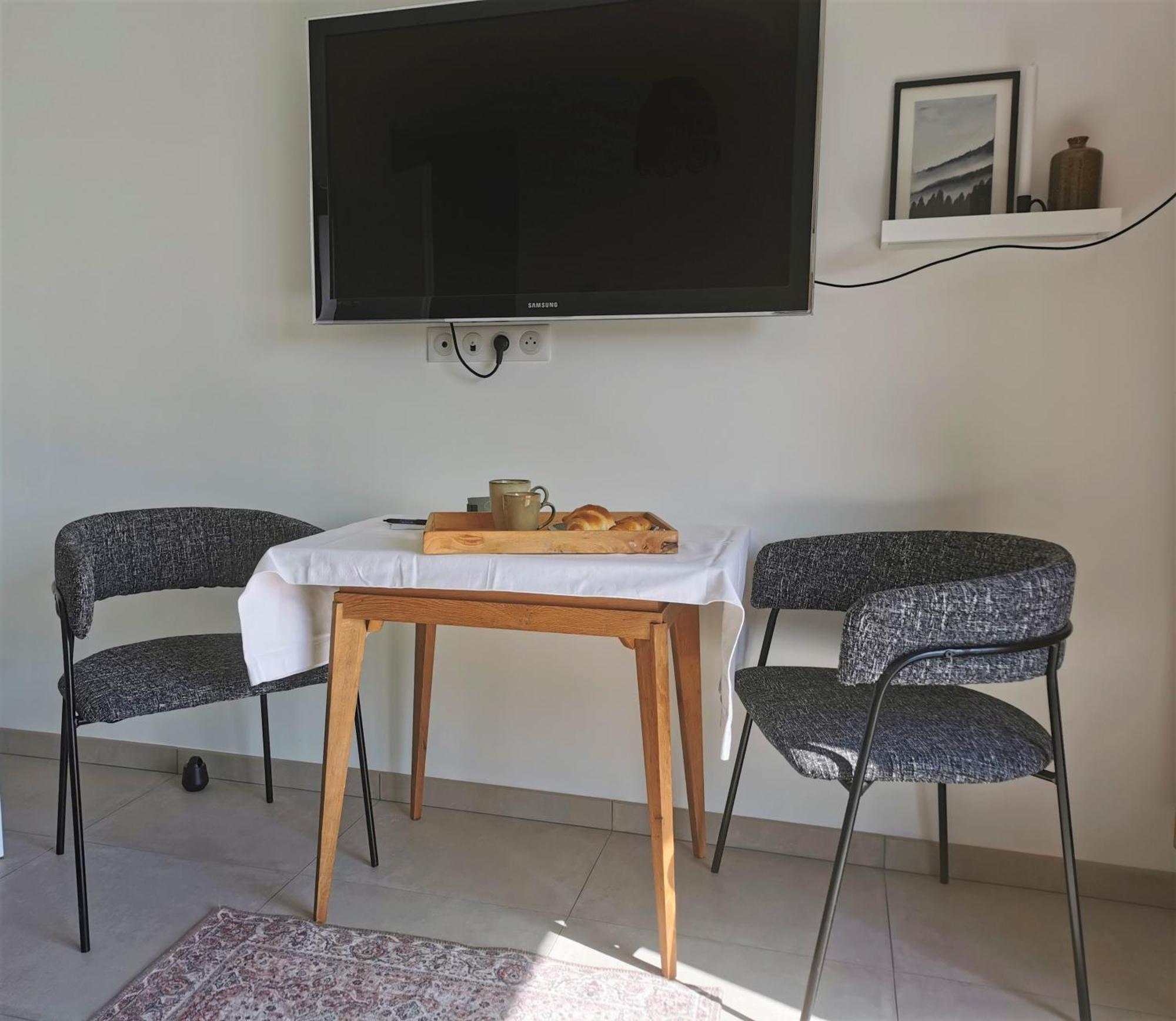 Bed and Breakfast Au Jardin Des Deux Roches Prisse Екстер'єр фото